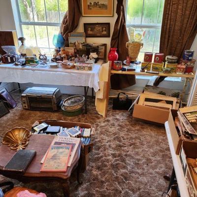 Estate sale photo