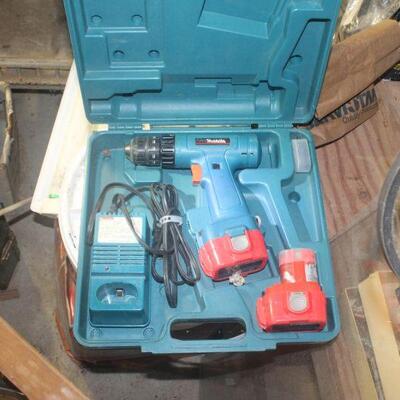 Complete Makita Ion portable drill set & charger.
