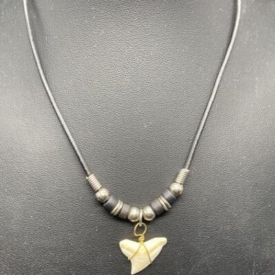 Shark Tooth 16in Necklace