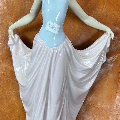 Lladro dance collection