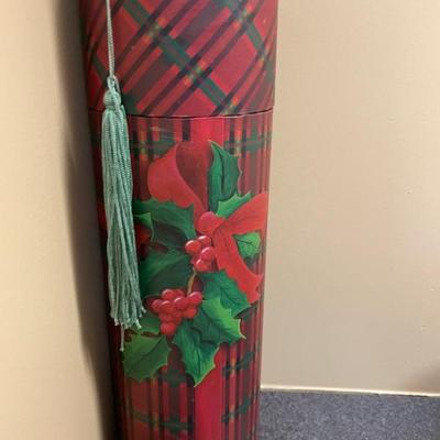 Cylindrical Christmas container