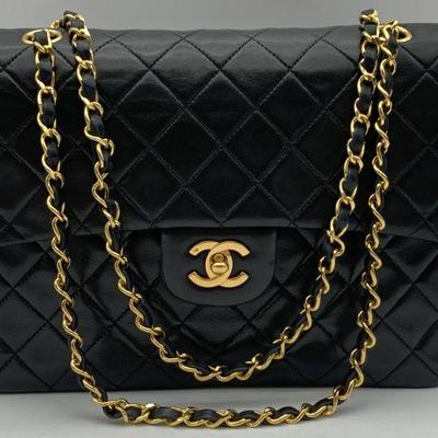 Classic Chanel Quilted Leather Handbag