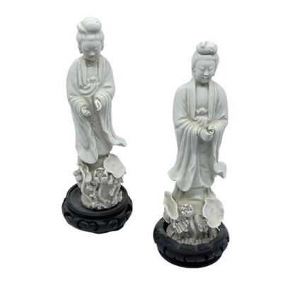 Lot 031d
Chinese Blanc de Chine Porcelain Figurines'
