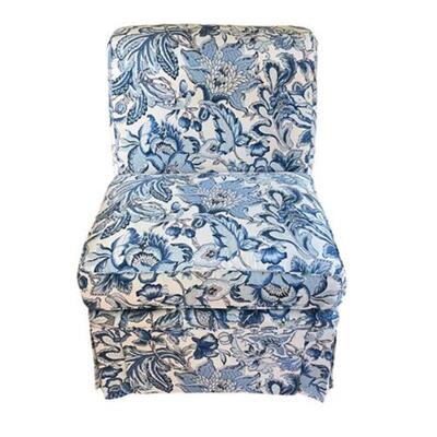 Lot 001b
Brandywine Designs Custom Design Slipper Chair