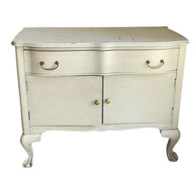 Lot 052
Antique Wash Stand