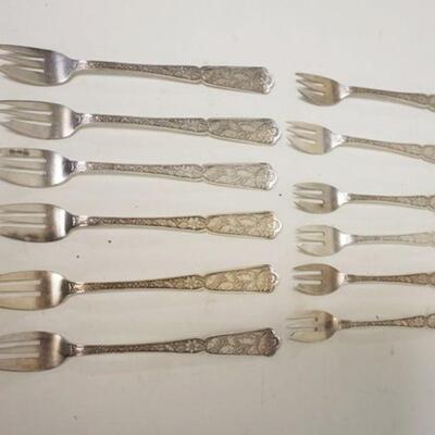 1143	LOT OF 12 WH STERLING PASTRY FORKS, APPROXIMATELY 6 1/4 IN, 7.5 TOZ
