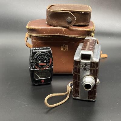 (2) Vintage Briskin 8mm Camera in Case +