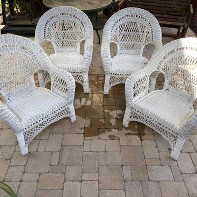 (4) Set of White Wicker Patio Chairs