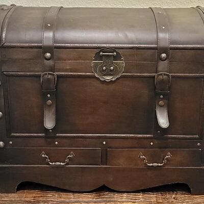 Reproduction Antique Style Humpback Steamer Chest