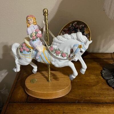 musical carrousel horse