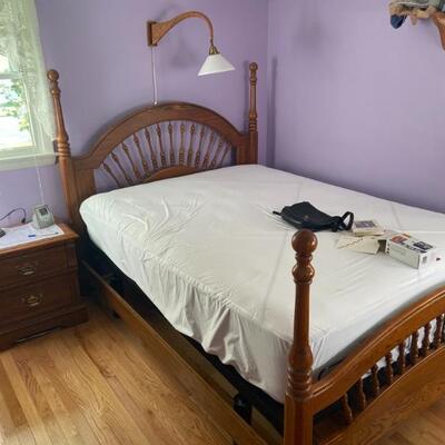 Oak frame--full size bed---Beauty Rest Black Medium -L Mattress