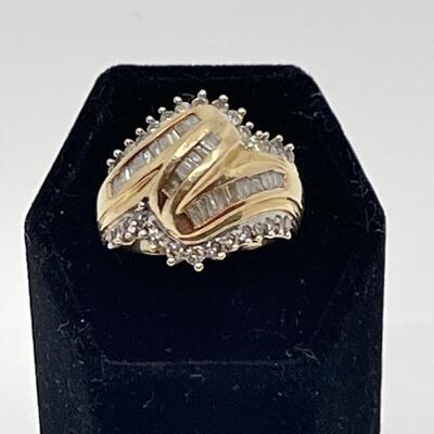 Gorgeous Heavy 14K Gold and Diamond (tested) ring