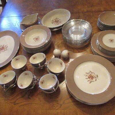 FLINTRIDGE CHINA CAMBRIA COCOA DINNERWARE NOT A COMPLEAT SET 50+ PIECES PLATINUM TRIM RIM MUST PREVIEW