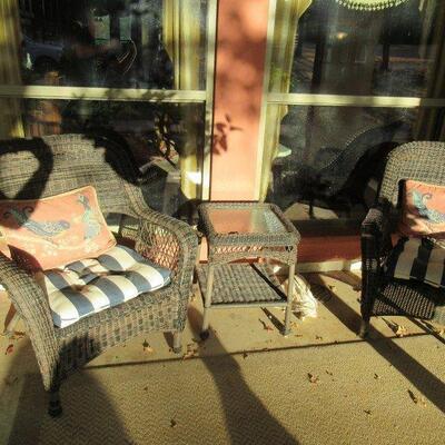 OUTDOOR RATTAN LOVE SEAT, 2 RATTAN CHAIRS WITH RATTAN COFFEE TABLE, RATTAN SIDE TABLE AND CUSHIONS INCLUDED