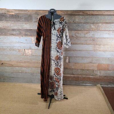 Authentic Sri Lankan Black Rust White Batik Dress Size Large

