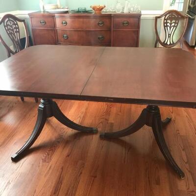 Duncan Phyfe style dining table $299
62 X 42 X 28