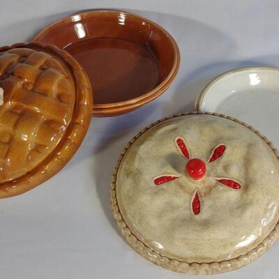 2 Vintage Ceramic Covered Pie Dish