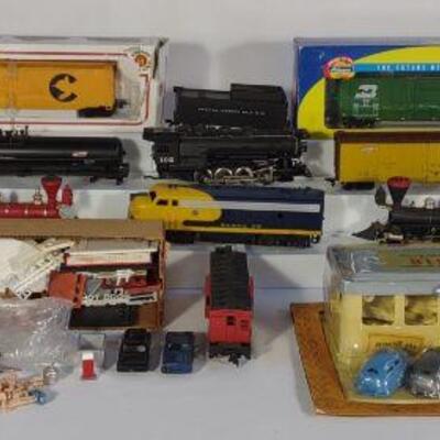 HO Scale Trains & Accessories (Pocher, Rivarossi)