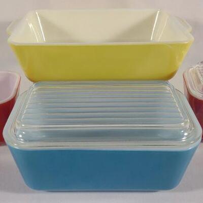 4 pc Pyrex Primary Colors Refrigerator Dishes