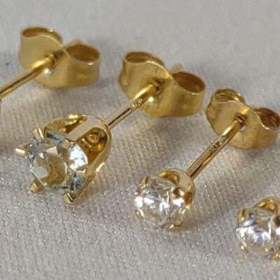 2 Pairs of 14K Yellow Gold Stud Earrings