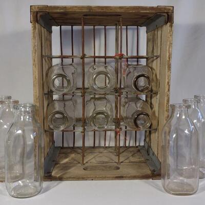 Vintage Fleetwood Dairy Milk Crate w/ Milk Bottles