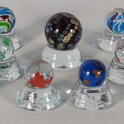 11 Sam Hogue Glass Art Marbles w/ Bases