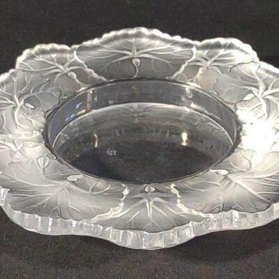 Signed Lalique Honfleurs Geranium Leaf Bowl