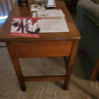 End table  