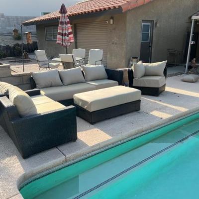 Available for immediate Pre Sale.  TEXT 760-668-0554 to purchase.  ZELLE ONLY
Patio Set Modular Woven Outdoor Sofa Set. 6 piece set $175....