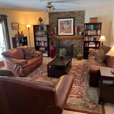 Available for immediate Pre Sale.  TEXT 760-668-0554 to purchase.  ZELLE ONLY
Leather Sofas.  Large 91"x36"x28" $150....