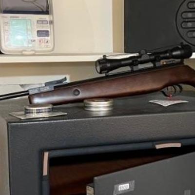 Walthers Force 10000 Air Rifle NEW WITH TAGS $100
