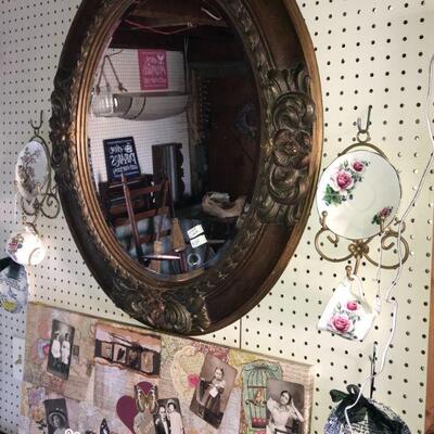 Beautiful Antique Mirror GReally esso frame 