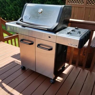 Great Weber grill/side burner