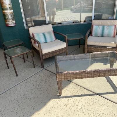 

ITEM IS AVAILABLE FOR PURCHASE NOW.  TEXT 760-668-0554 TO PURCHASE.  WE ACCEPT ZELLE ONLY 
Crosley 3 Pc patio Set
$100