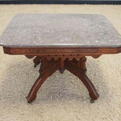 1026	VICTORIAN MARBLE TOP TABLE, APPROXIMATELY 31 IN X 22 IN X 21 IN HIGH
