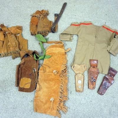 1096	VINTAGE CHILDS COWBOY AND INDIAN COSTUMES
