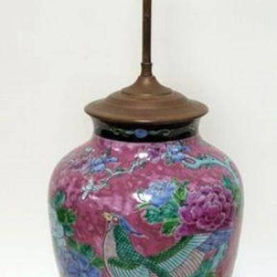 1109	LARGE ASIAN VASE TABLE LAMP, APPROXIMATELY 29 IN HIGH
