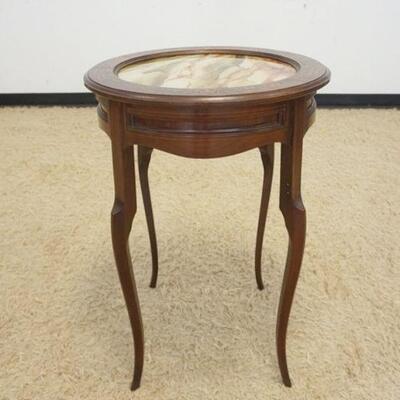 1013	MAHOGANY LAMP TABLE W/INLAID TOP BORDER & FAUX ONYX TOP UNDER GLASS, APPROXIMATELY 21 IN X 29 IN HIGH
