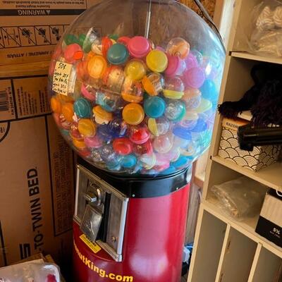 Huge!!!! Beaver gum ball machine 