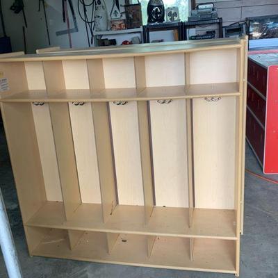 5 slot cubbies