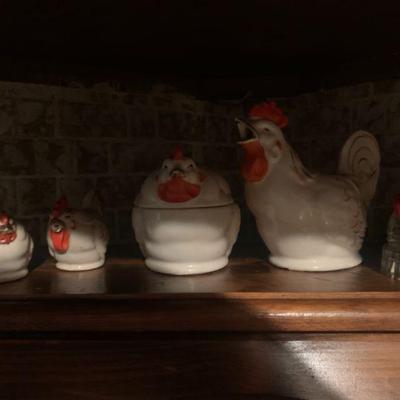 Chicken creamer, sugar, salt & pepper shaker set vintage 