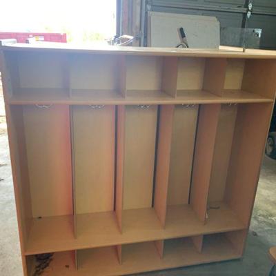 5 person cubby