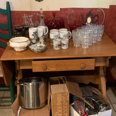 Kitchen table 