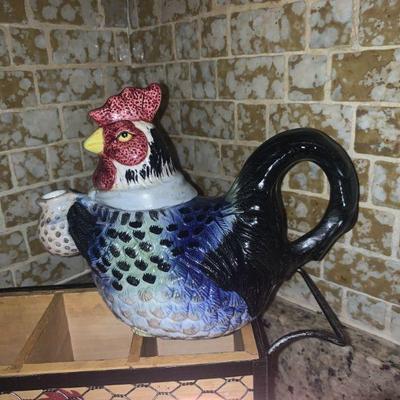 Chicken teapot