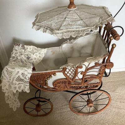 Antique doll Carriage