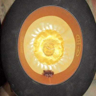 ANTIQUE PALCO BEAVER FELT TOP HAT IN EXCELLENT CONDITION WITH ORIGINAL BOX AND RECEIPT