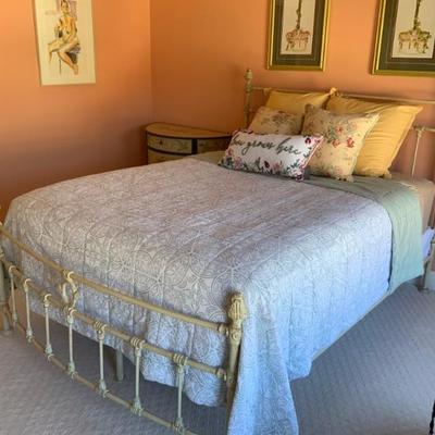 Queen Wrong Iron Bed with Mattress 