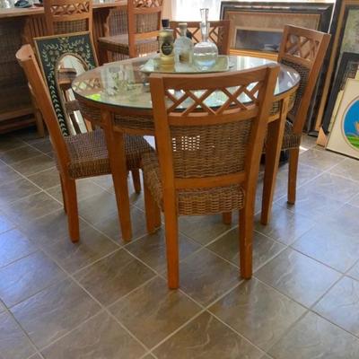 Wicker, Glass Table with 4 Matching Chairs 