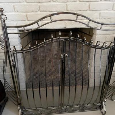 Fireplace screen