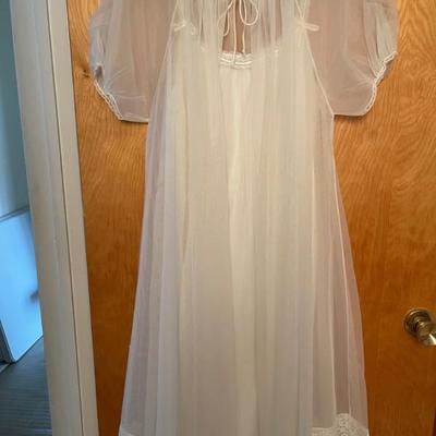 Vintage Peignoir set